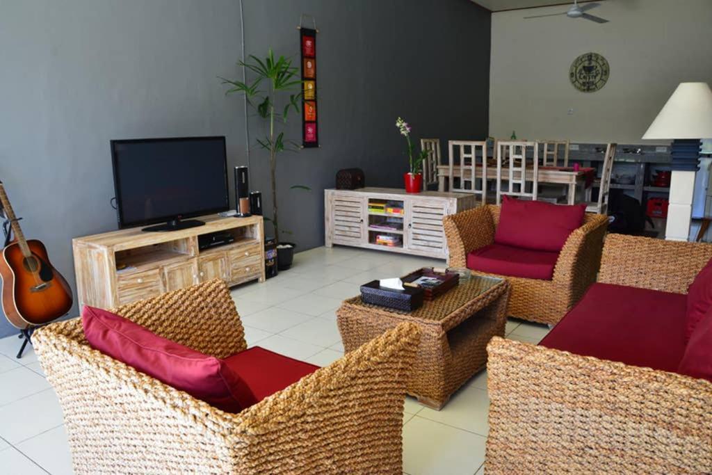 Villa Eden Seminyak Εξωτερικό φωτογραφία